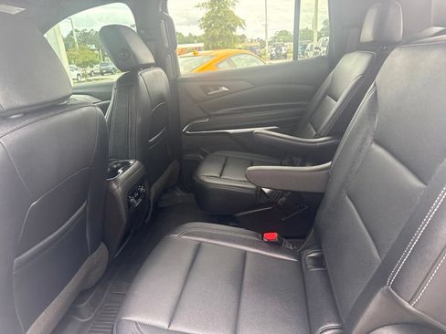 Used 2026 Chevrolet Traverse LT w/ LPO, Floor Liner Package FWD image 25