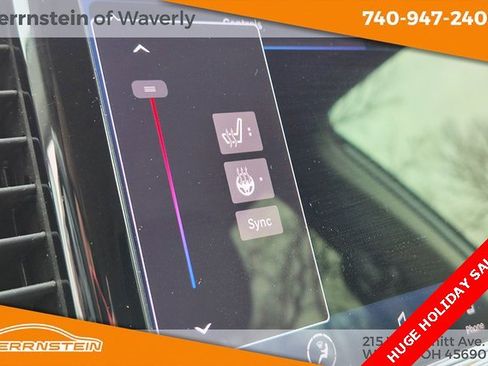 Used 2023 Chrysler Pacifica Touring-L image 22