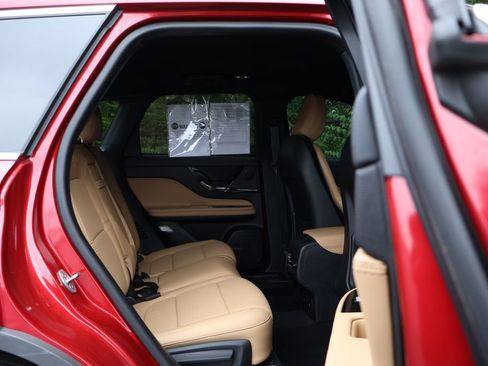 Used 2023 Lincoln Corsair Reserve FWD image 46