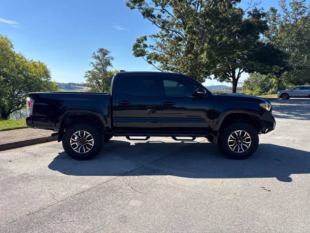 Used 2021 Toyota Tacoma TRD Sport w/ Technology Package AWD/4WD image 8