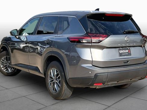 Used 2024 Nissan Rogue S FWD image 10
