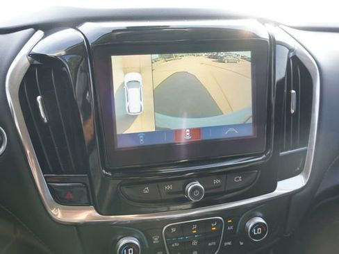 Used 2018 Chevrolet Traverse LT FWD image 28