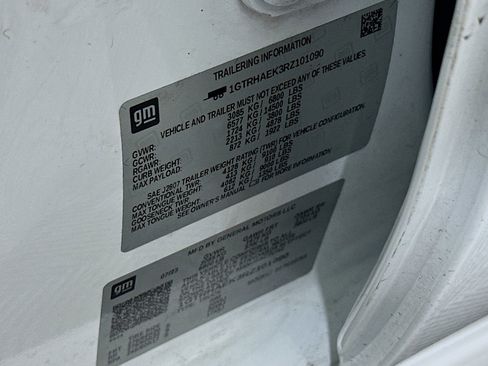 Used 2024 GMC Sierra 1500 Pro w/ Graphite Edition image 12