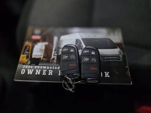 Used 2024 RAM ProMaster 2500 w/ Quick Order Package 22G SLT image 35