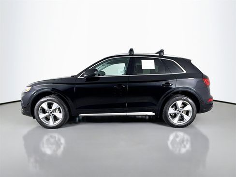 Certified 2024 Audi Q5 2.0T Premium w/ Convenience Package image 4