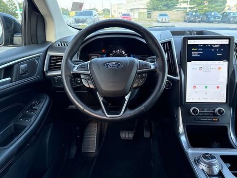 Used 2022 Ford Edge Titanium AWD/4WD image 13