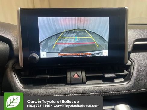 Used 2025 Toyota RAV4 XLE image 19