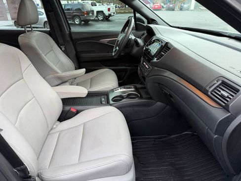 Used 2022 Honda Passport EX-L image 5