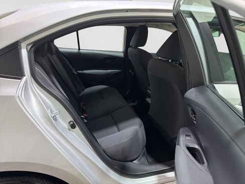 Used 2024 Toyota Corolla LE FWD image 31