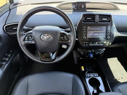 Used 2021 Toyota Prius XLE FWD image 11