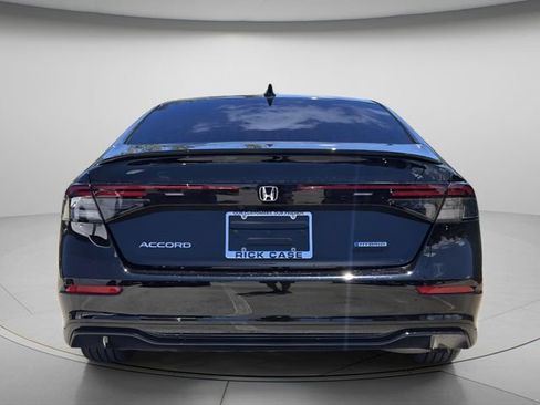 Used 2024 Honda Accord Sport image 6