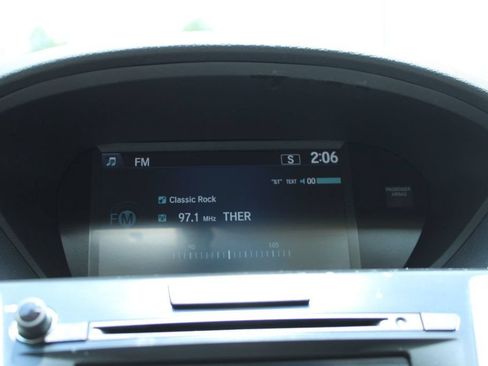 Used 2017 Acura TLX FWD image 17