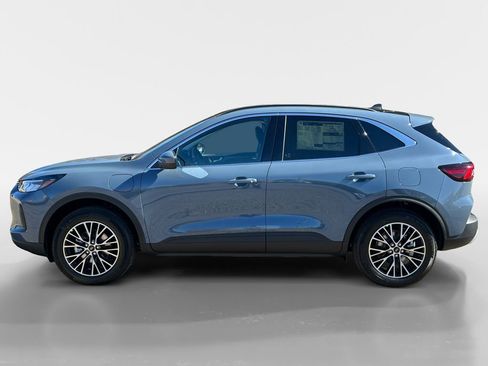 New 2026 Ford Escape SE FWD image 2