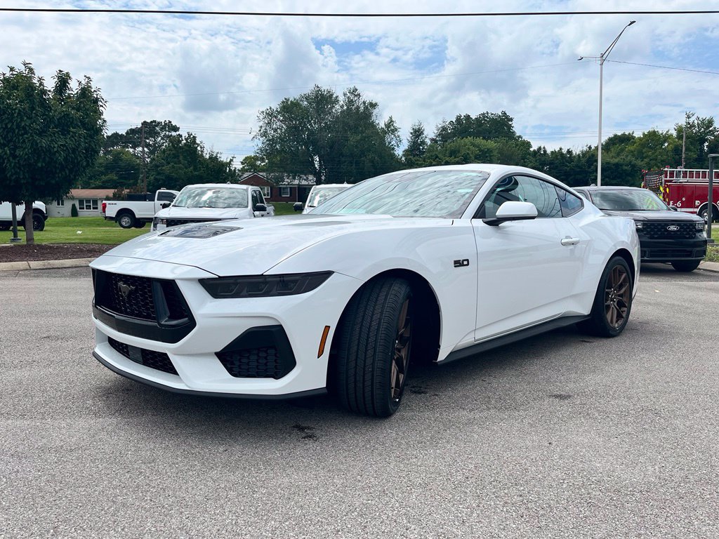 New 2026 Ford Mustang GT w/ Bronze Appearance Package RWD image 3