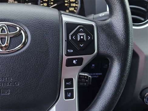 Used 2018 Toyota Tundra SR5 image 23