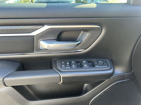 New 2026 RAM 1500 4x4 Crew Cab image 12