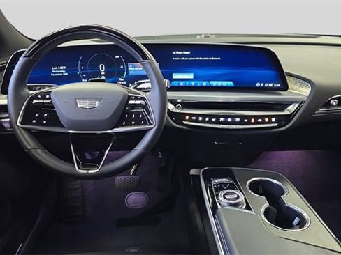 Used 2025 Cadillac Lyriq Luxury w/ LPO, Floor Liner Package image 9