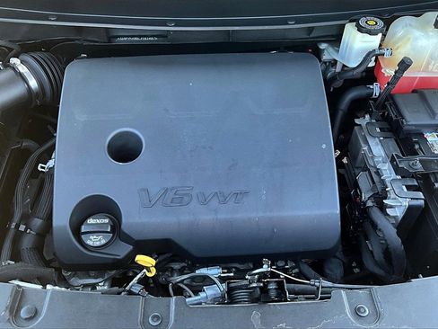 Used 2020 Chevrolet Traverse LT w/ LT Premium Package image 31