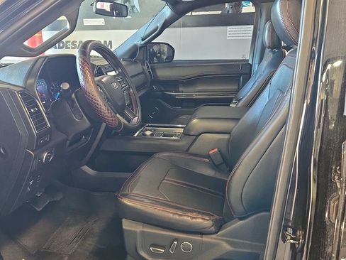 Used 2019 Ford Expedition Limited w/ Equipment Group 303A RWD image 9