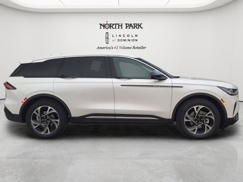 New 2026 Lincoln Nautilus Premier w/ Equipment Group 102A AWD/4WD image 2