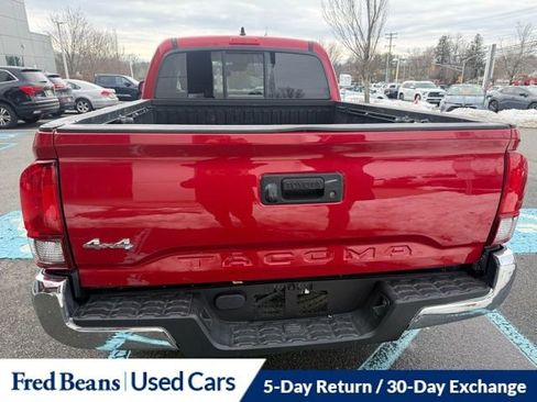 Used 2022 Toyota Tacoma SR5 w/ SR5 Appearance Package (SM) image 6