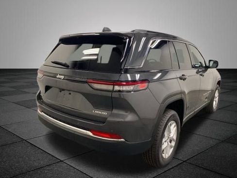 Used 2025 Jeep Grand Cherokee Laredo X w/ Luxury Tech Group I image 6