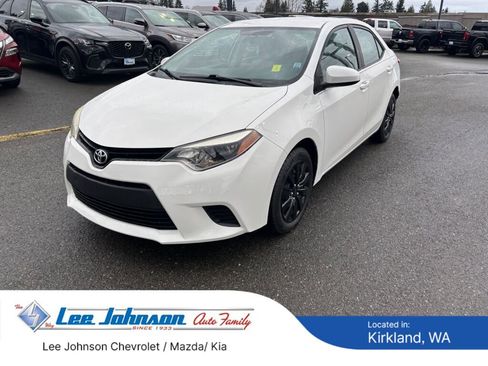 Used 2014 Toyota Corolla LE image 1