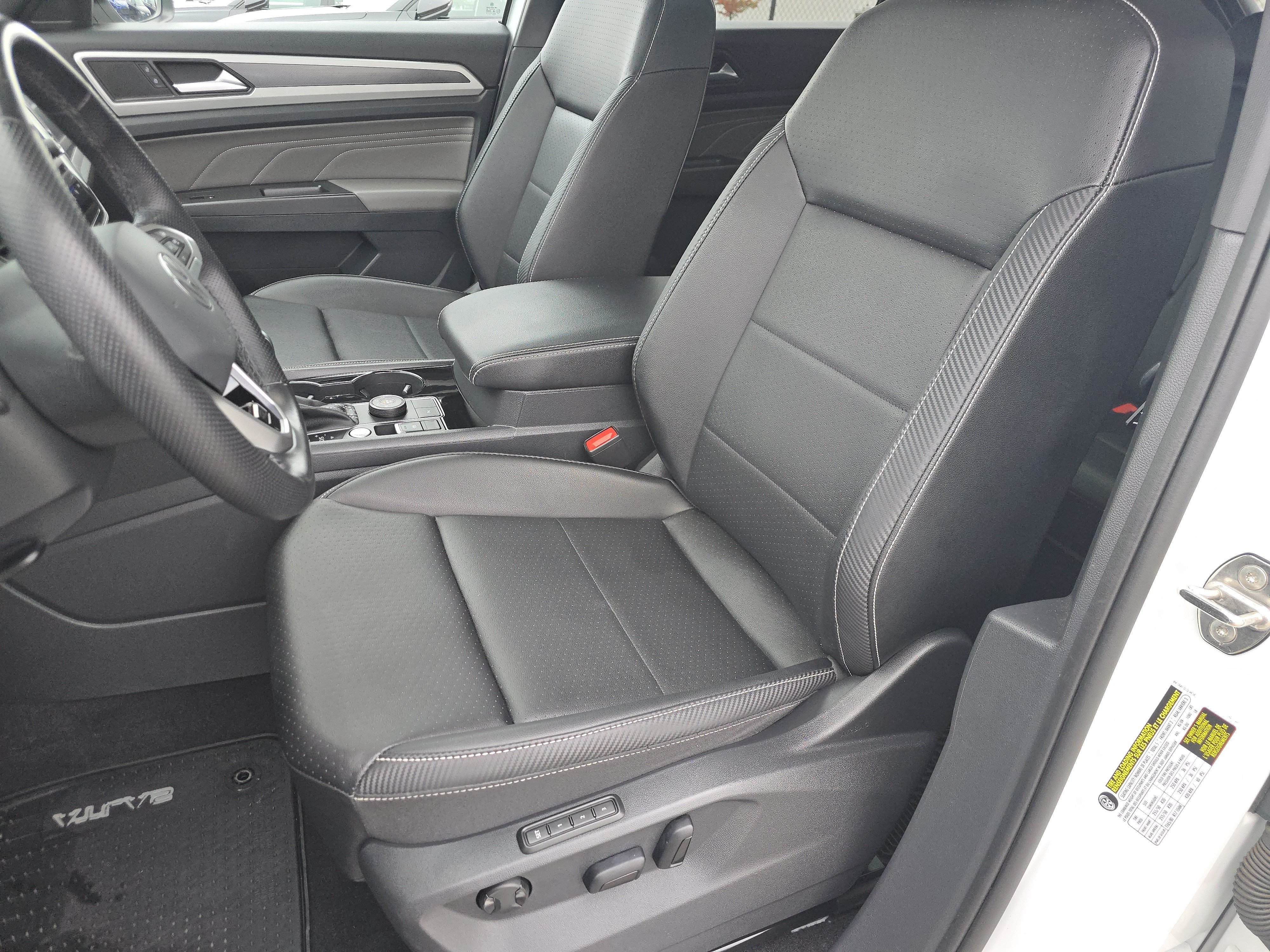 Certified 2023 Volkswagen Atlas Cross Sport SEL R-Line AWD/4WD image 22
