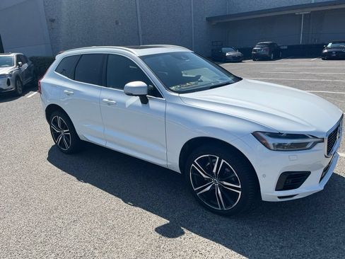 Used 2018 Volvo XC60 T8 R-Design w/ Convenience Package AWD/4WD image 1