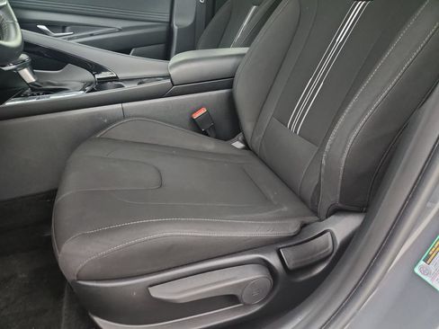 Used 2025 Hyundai Elantra SEL FWD image 22