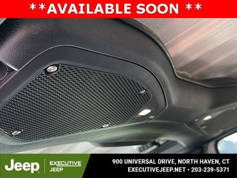 Used 2024 Jeep Wrangler Unlimited image 25