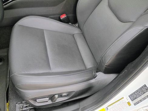 Used 2023 Toyota Prius XLE image 22