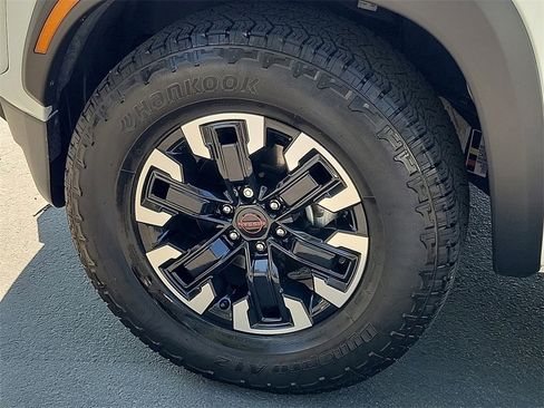 Used 2023 Nissan Frontier Pro-X w/ Technology Package image 25