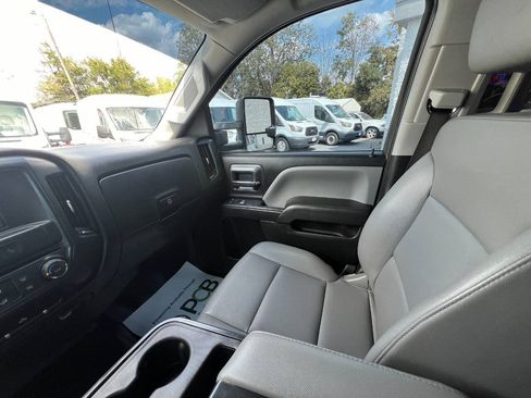 Used 2019 GMC Sierra 2500 4x4 Double Cab w/ Sierra Convenience Package image 19