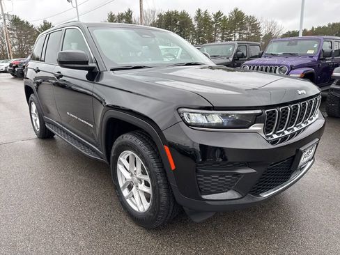 Used 2024 Jeep Grand Cherokee Laredo X w/ Trailer Tow Package image 7