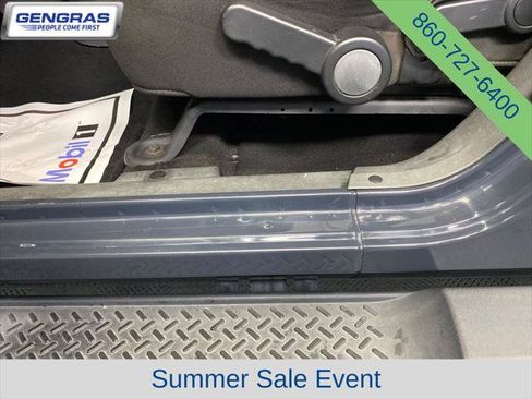 Certified 2017 Jeep Wrangler Unlimited Sahara w/ Connectivity Group AWD/4WD image 15