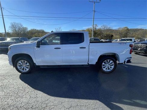 New 2026 Chevrolet Silverado 1500 Custom image 2