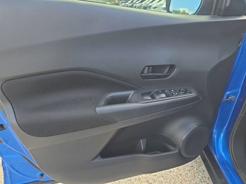 Certified 2021 Nissan Kicks S FWD image 17