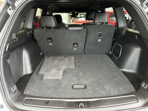 Used 2024 Jeep Grand Cherokee Limited 4xe image 10