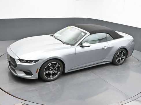 Used 2024 Ford Mustang Premium RWD image 39