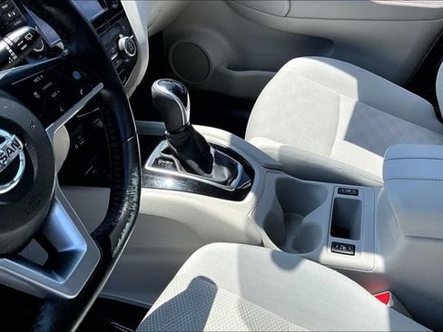 Certified 2019 Nissan Rogue Sport SV w/ Technology Package FWD image 18