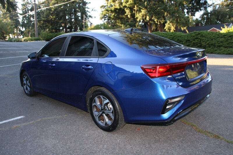Used 2021 Kia Forte LXS FWD image 4