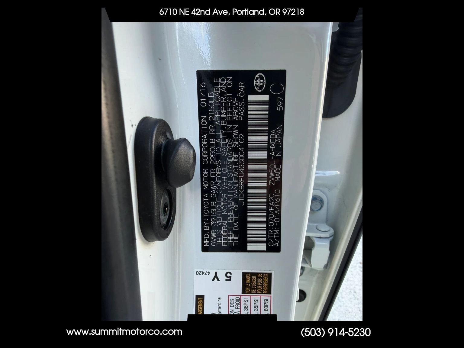 Used 2016 Toyota Prius Two w/ Preferred Accessory Package FWD image 27