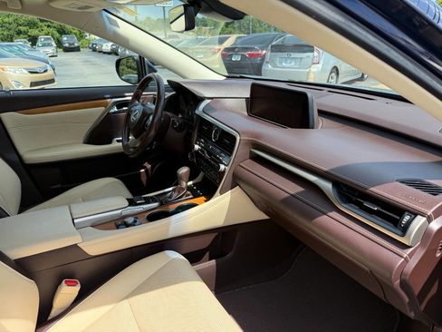 Used 2017 Lexus RX 450h AWD image 18