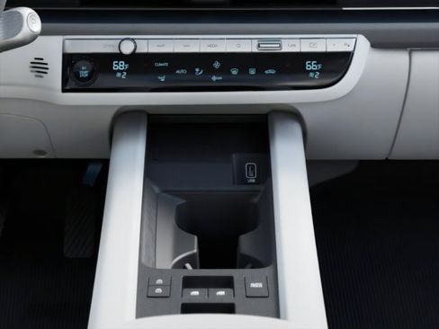 New 2025 Hyundai Ioniq 6 SEL image 16