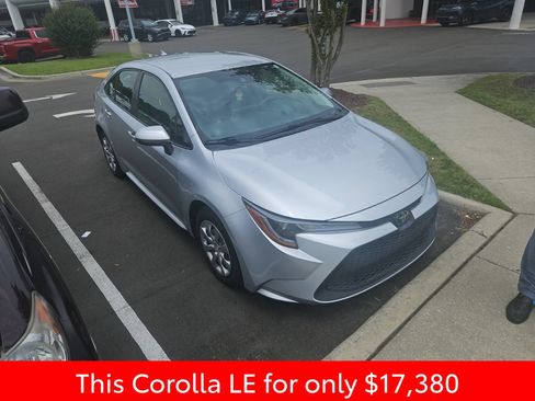 Used 2020 Toyota Corolla LE FWD image 15