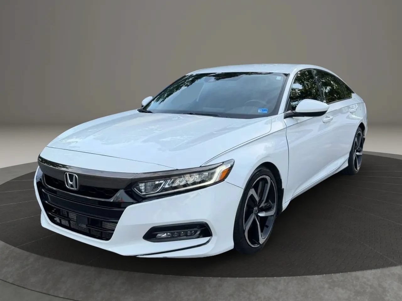 Used 2019 Honda Accord Sport image 7
