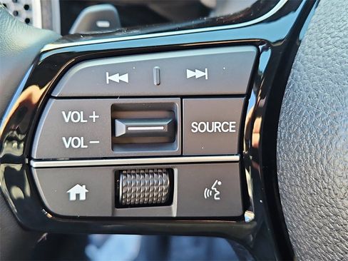 Certified 2025 Honda Civic Sport image 21