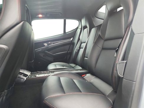 Used 2015 Porsche Panamera GTS image 22