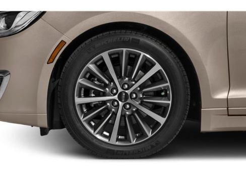 Used 2019 Lincoln MKZ Reserve FWD image 11